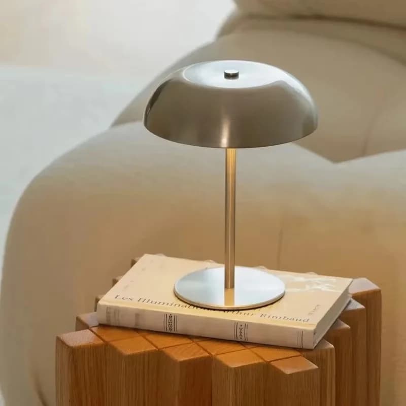 Metal svampe LED bordlampe, USB genopladelig