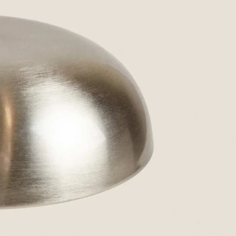 Genopladelig bordlampe i metal med svampeform og touchkontrol