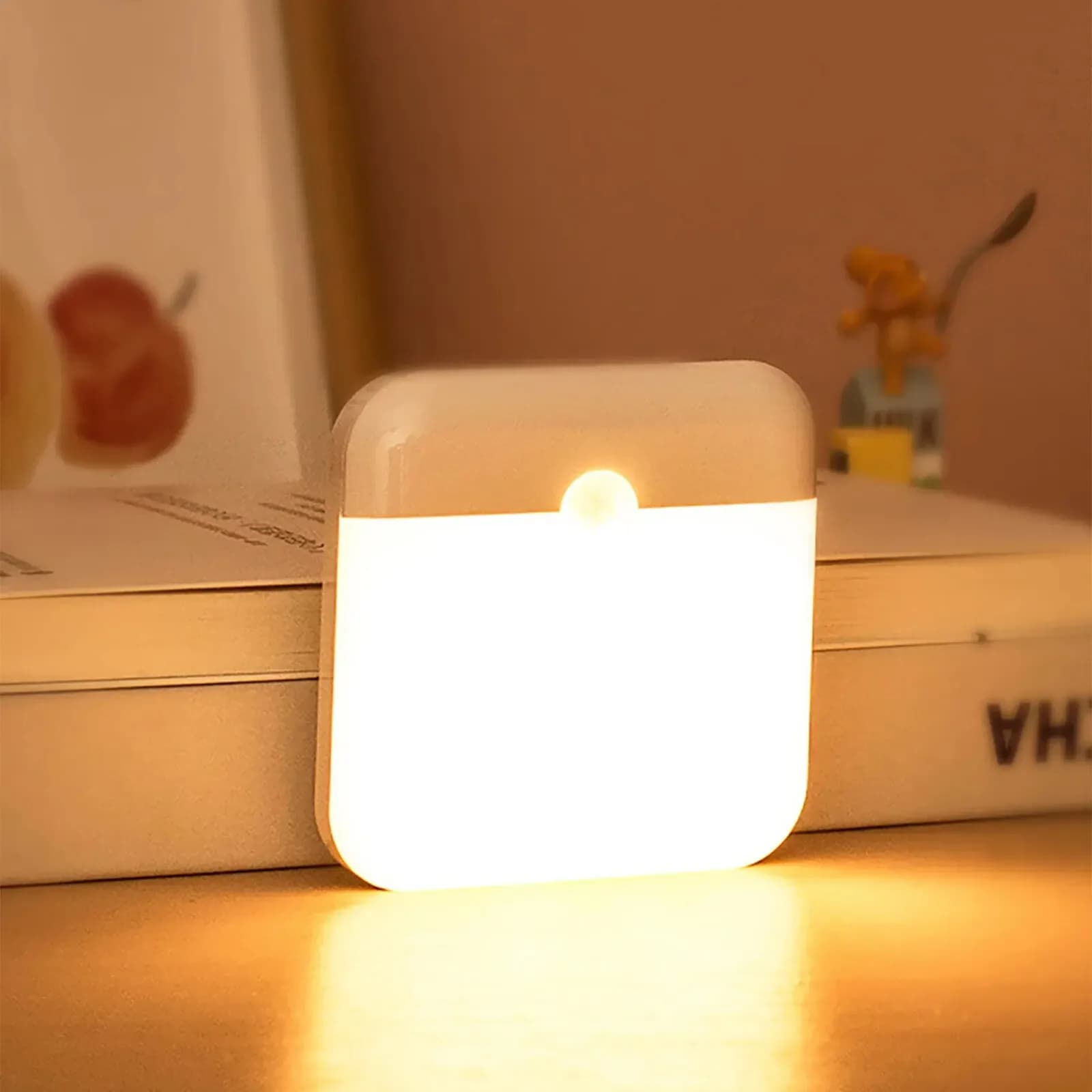 Magnetisk genopladelig bevægelsessensor LED natlampe